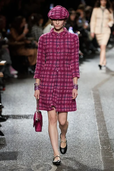Look 9